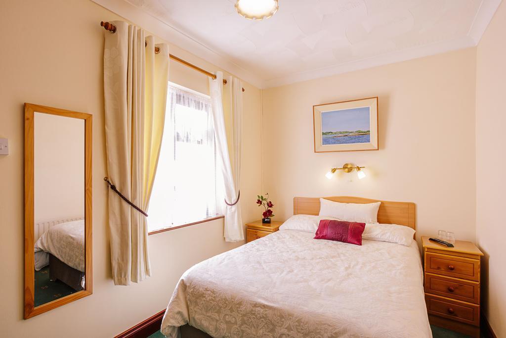 Bed and Breakfast The Harp à Killarney Extérieur photo
